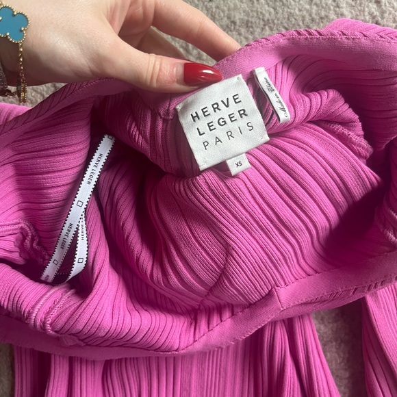 Herve Leger Pink Off Shoulder Dress - Picture 4 of 4